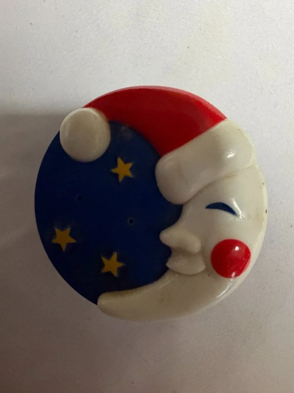 Children's Moon & Heart Pin Set – Red & Blue Decorative Play Pieces